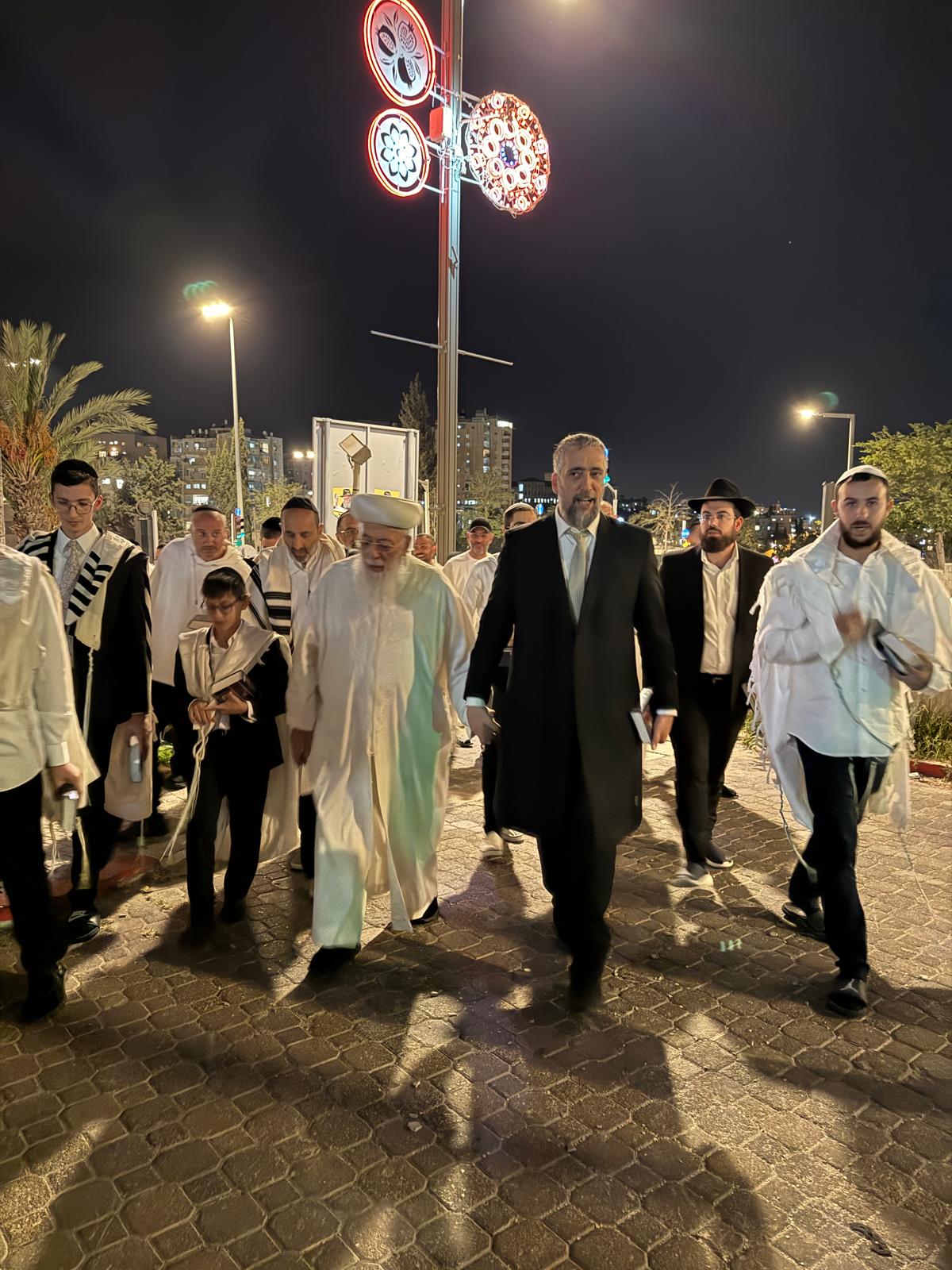 מוצאי יום כיפור אצל הראשל"צ הגרש"מ עמאר