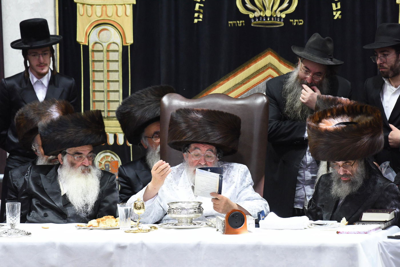 ערב יום כיפור אצל האדמו"ר מויז'ניץ