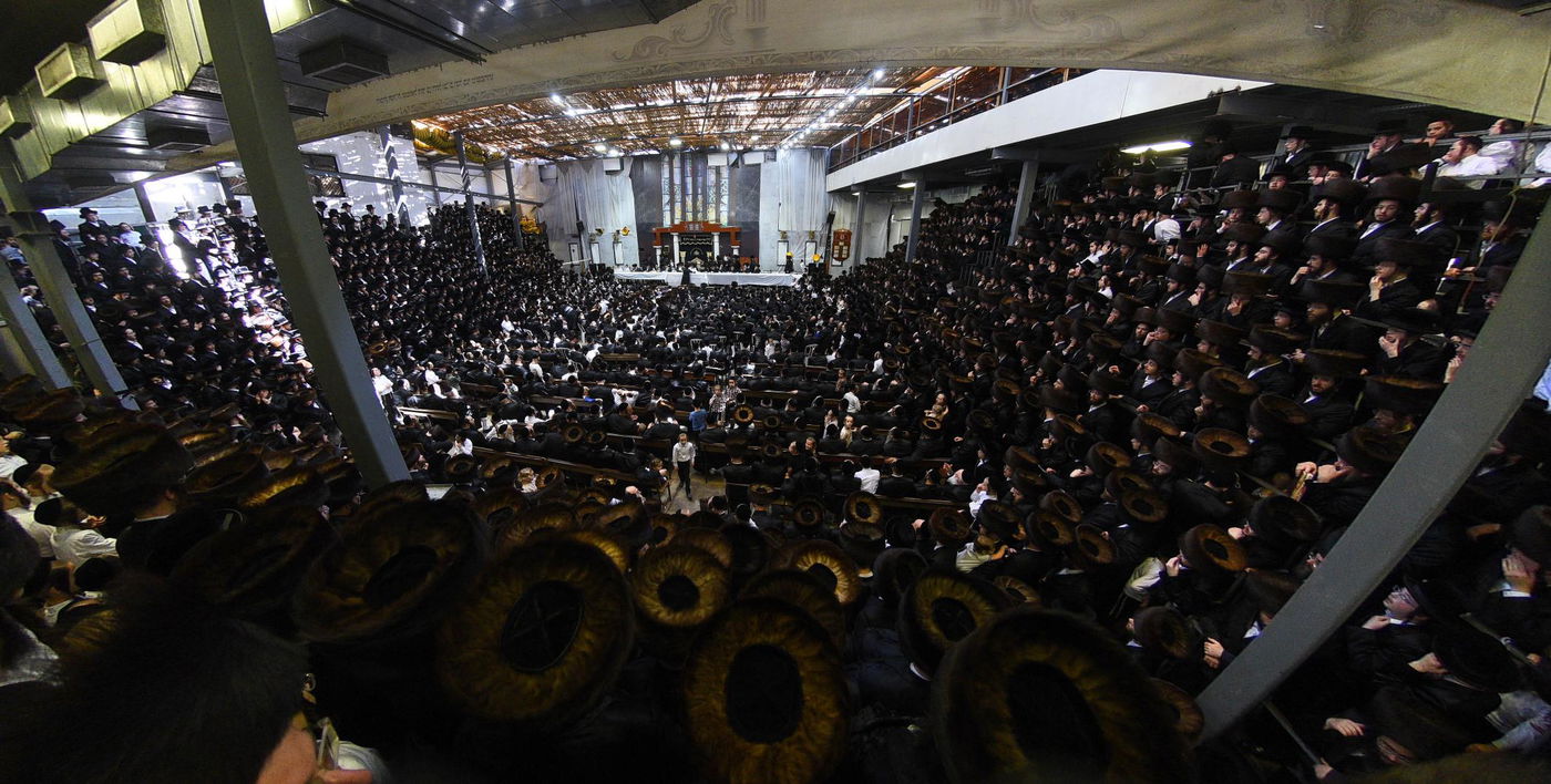 ערב יום כיפור אצל האדמו"ר מויז'ניץ