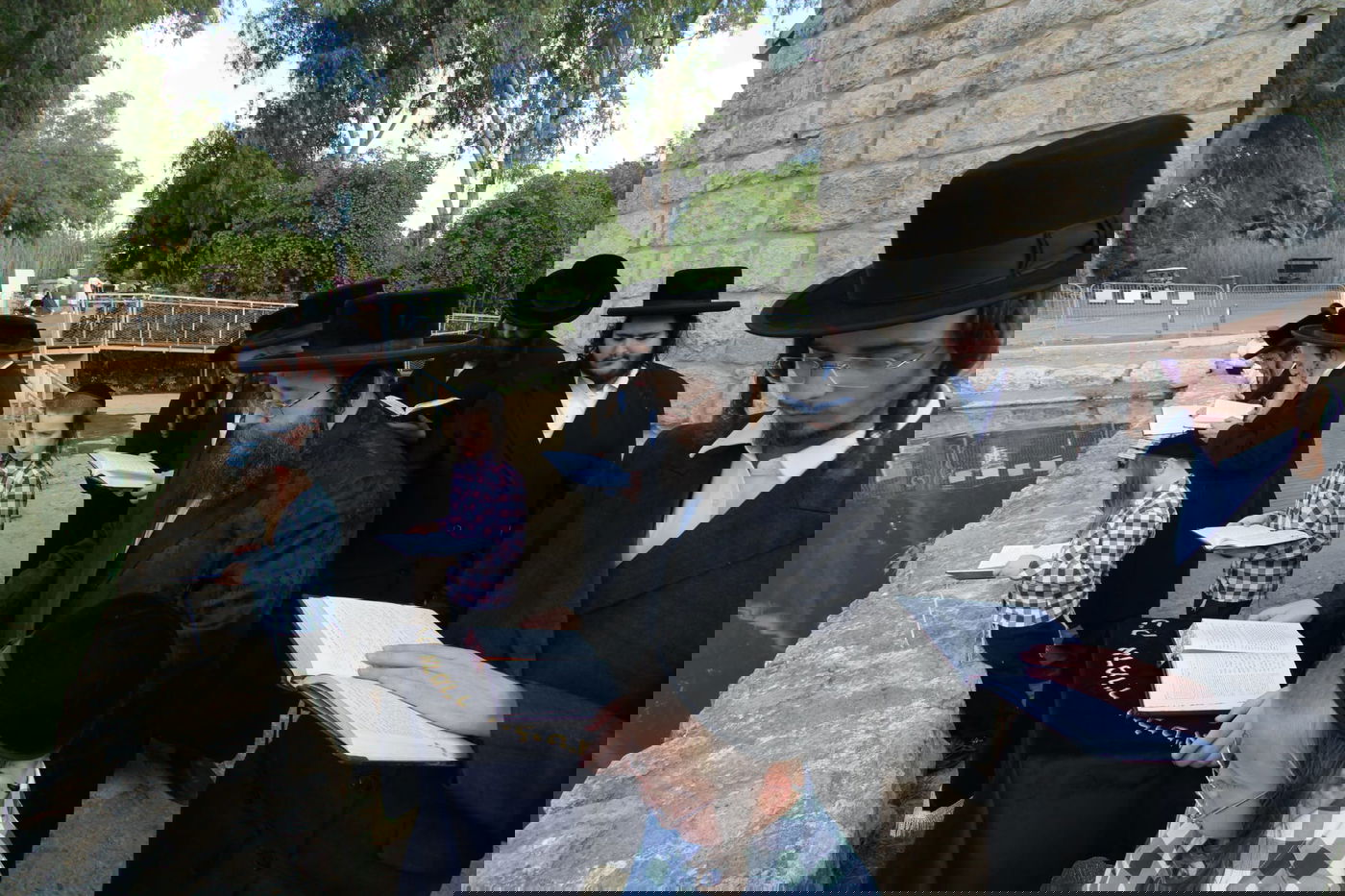  האדמו"ר מצאנז ז'ימגראד בתשליך