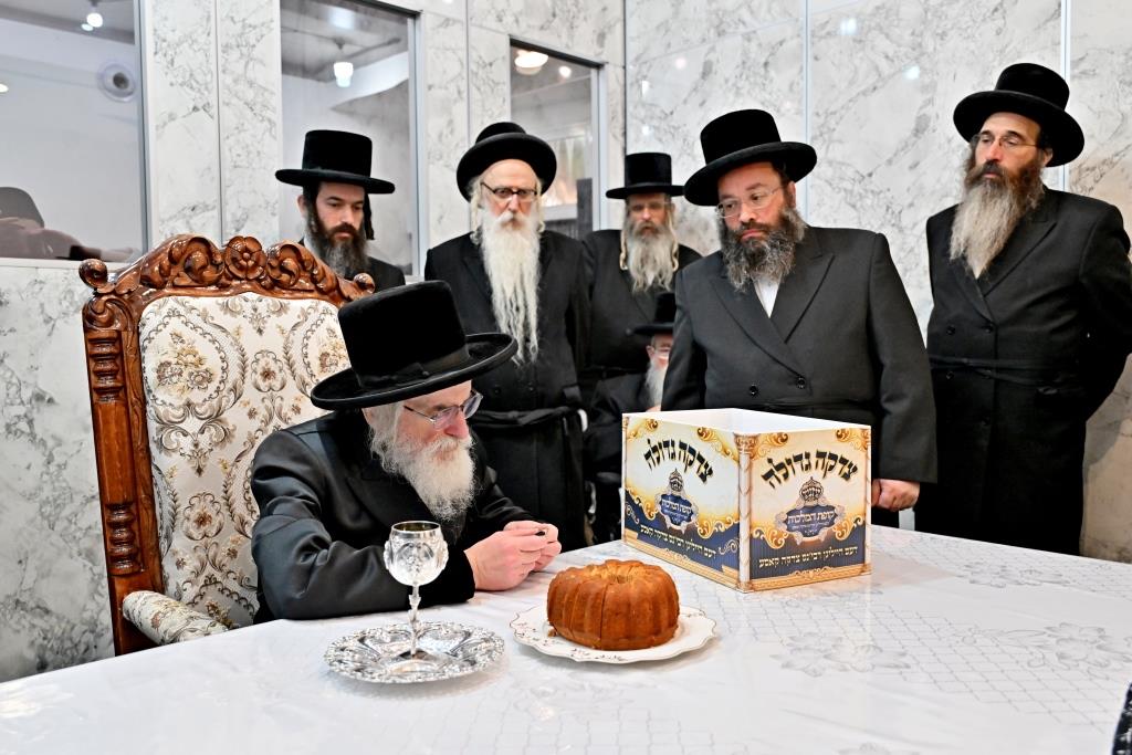 יום הקדוש בחצר הקודש ויזניץ