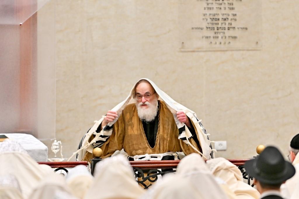 יום הקדוש בחצר הקודש ויזניץ