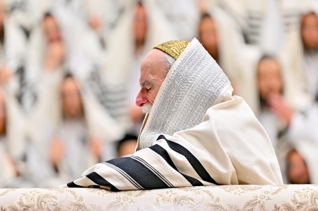 יום הקדוש בחצר הקודש ויזניץ