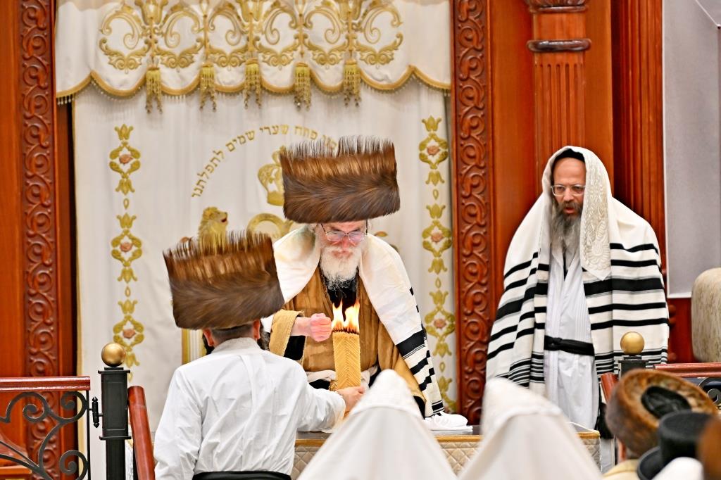 יום הקדוש בחצר הקודש ויזניץ