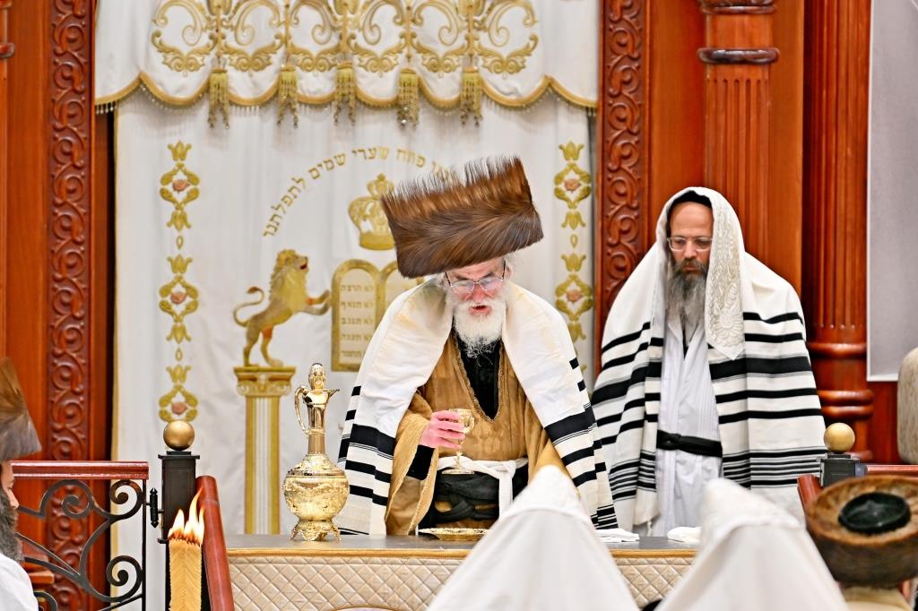 יום הקדוש בחצר הקודש ויזניץ