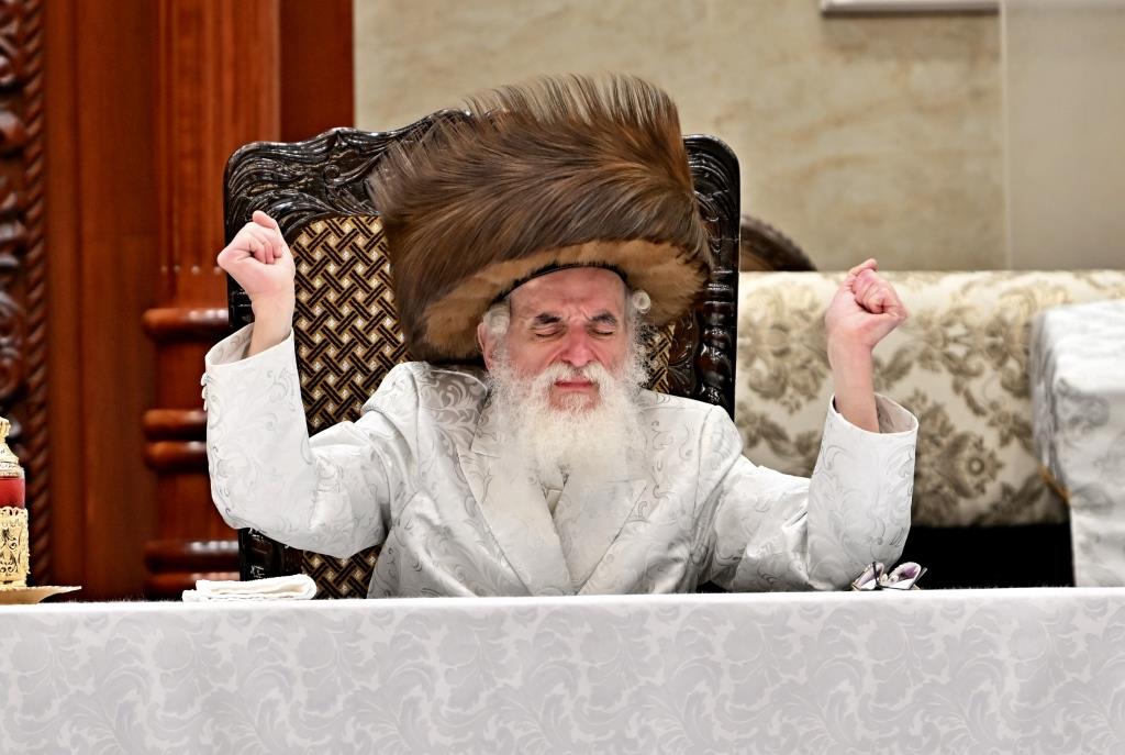 יום הקדוש בחצר הקודש ויזניץ