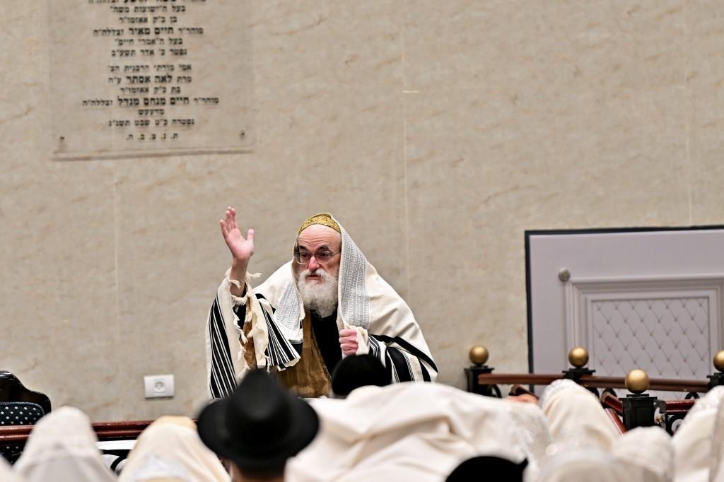 יום הקדוש בחצר הקודש ויזניץ