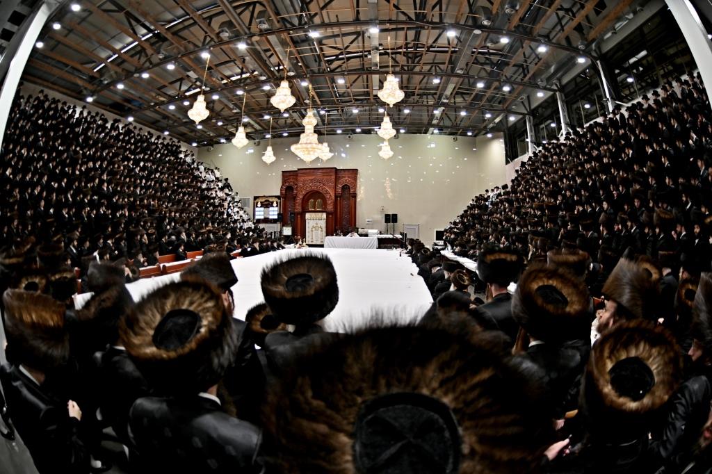 יום הקדוש בחצר הקודש ויזניץ