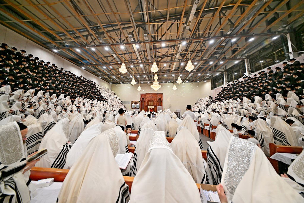 יום הקדוש בחצר הקודש ויזניץ