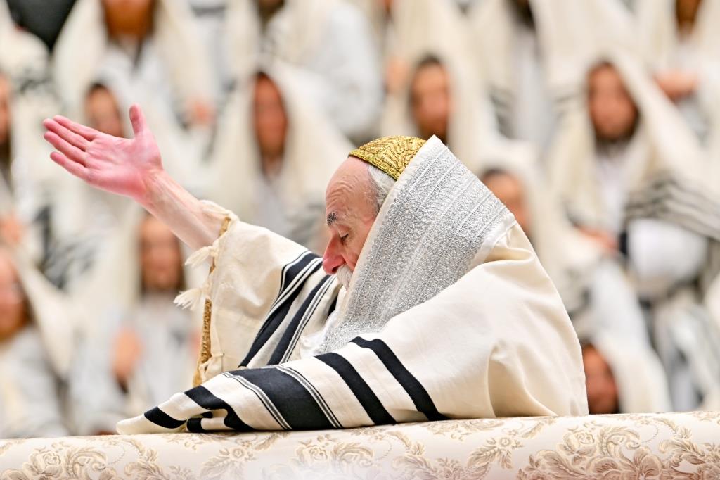 יום הקדוש בחצר הקודש ויזניץ