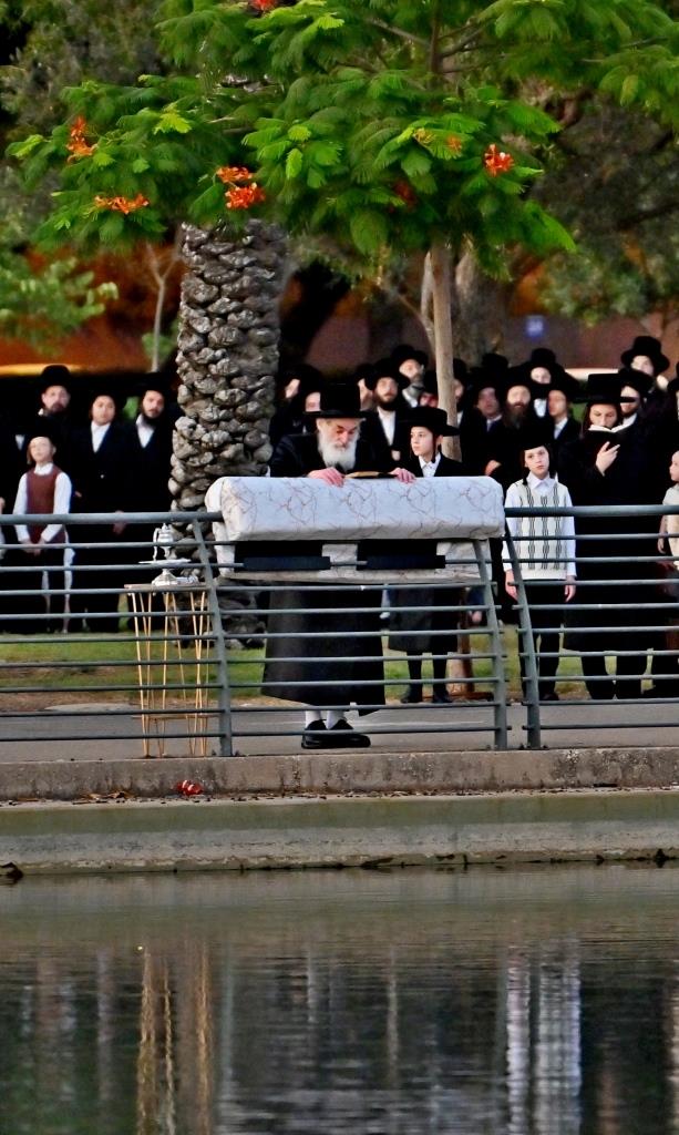 יום הקדוש בחצר הקודש ויזניץ