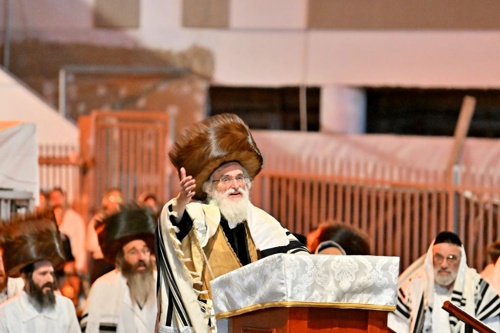 יום הקדוש בחצר הקודש ויזניץ