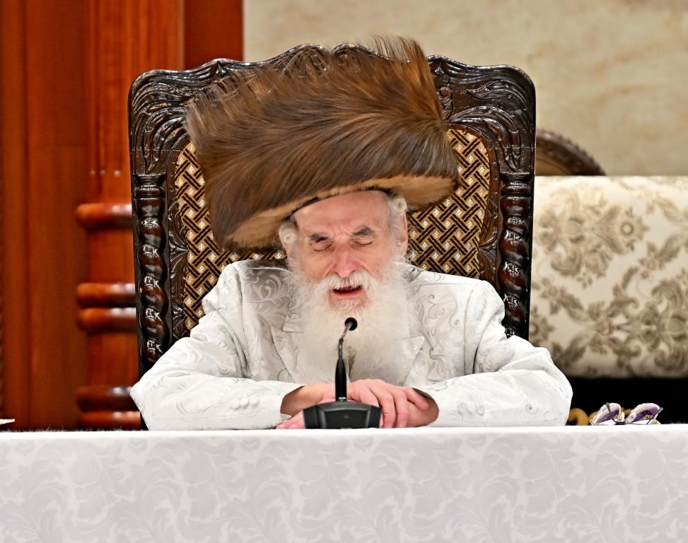 יום הקדוש בחצר הקודש ויזניץ