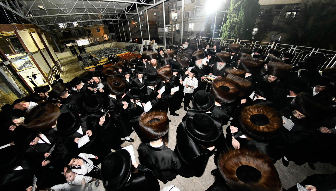 מוצאי יום כיפור בנדבורנה