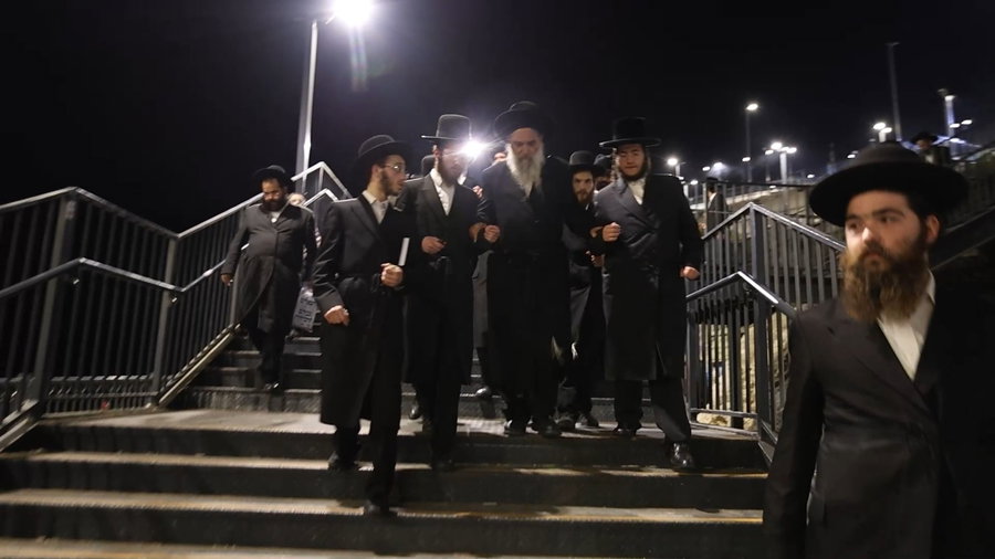 האדמו"ר מאשלג באתרא קדישא מירון