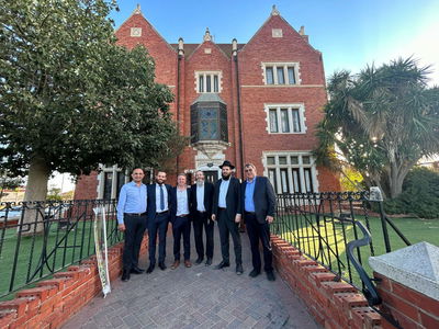 ביקור הנהלת מרכנתיל בכפר חב״ד