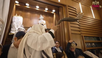 לא מתרגשים מהאנטישמיות: תיעוד מדליק ממוצאי כיפור בבירת גרמניה