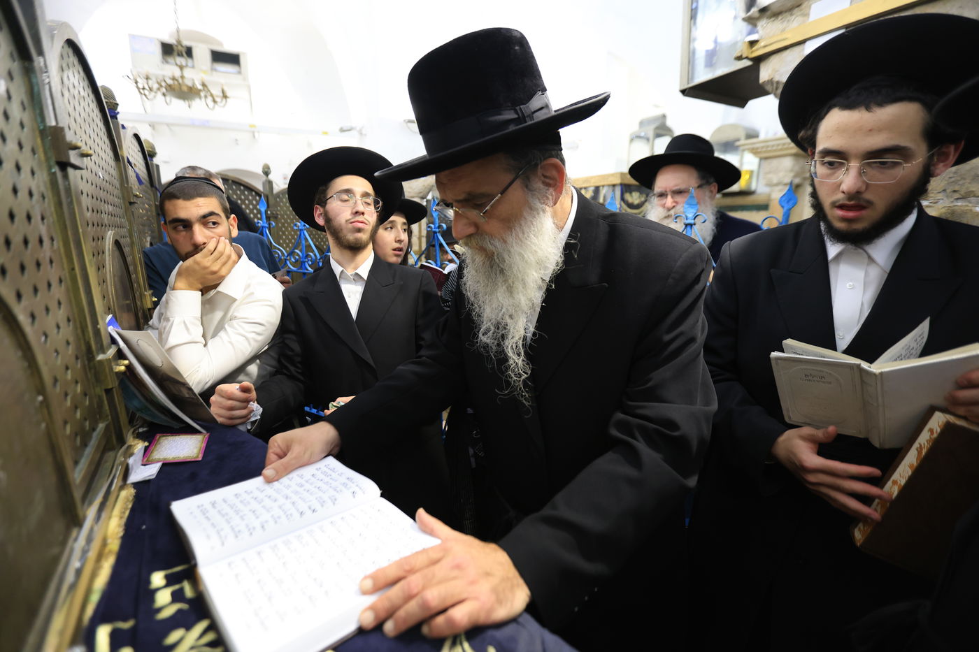 האדמו"ר מאשלג באתרא קדישא מירון