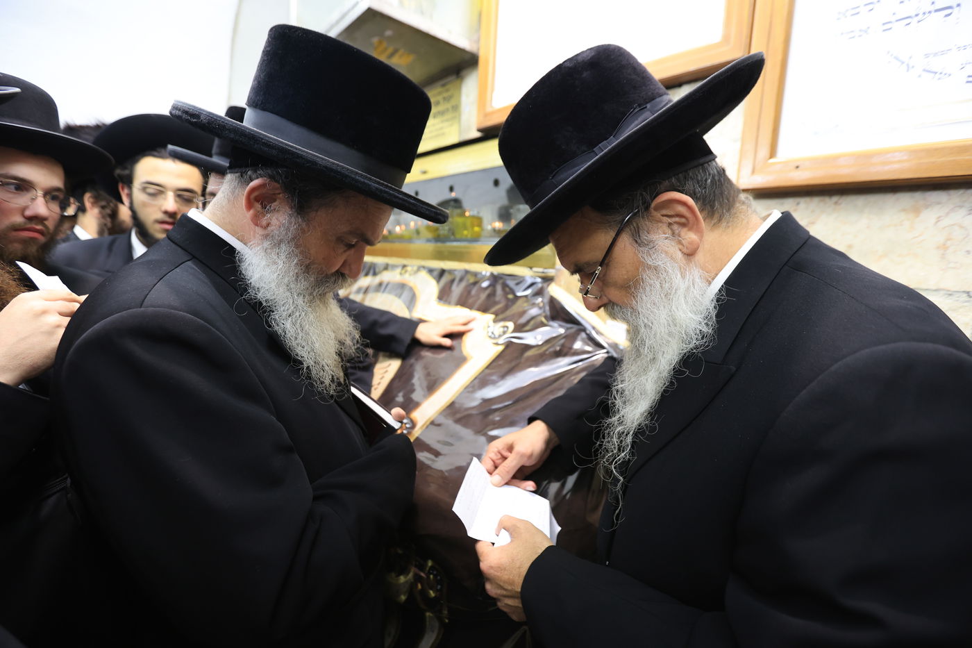 האדמו"ר מאשלג באתרא קדישא מירון