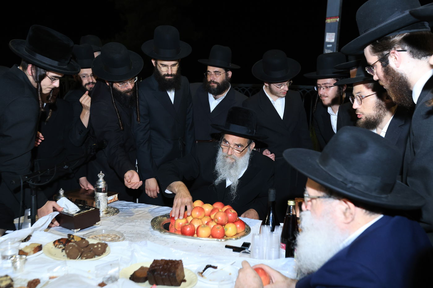 האדמו"ר מאשלג באתרא קדישא מירון