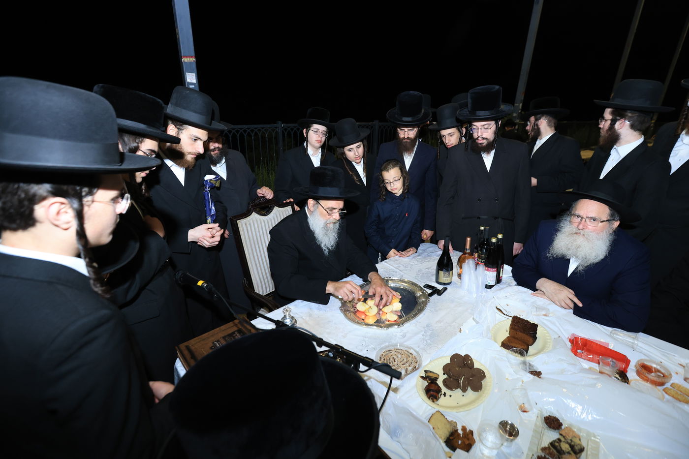 האדמו"ר מאשלג באתרא קדישא מירון