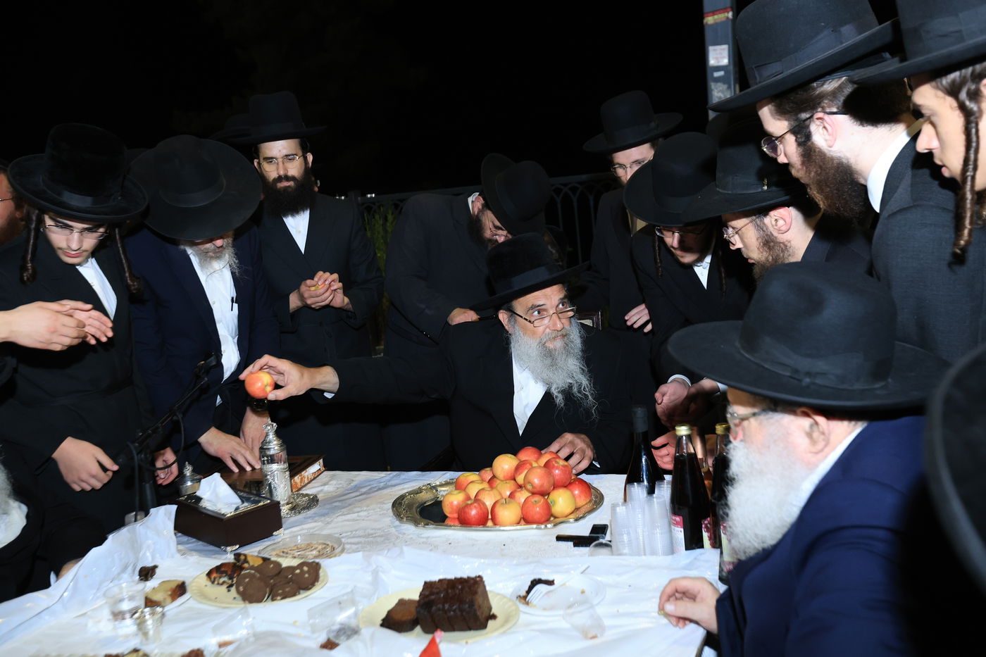 האדמו"ר מאשלג באתרא קדישא מירון