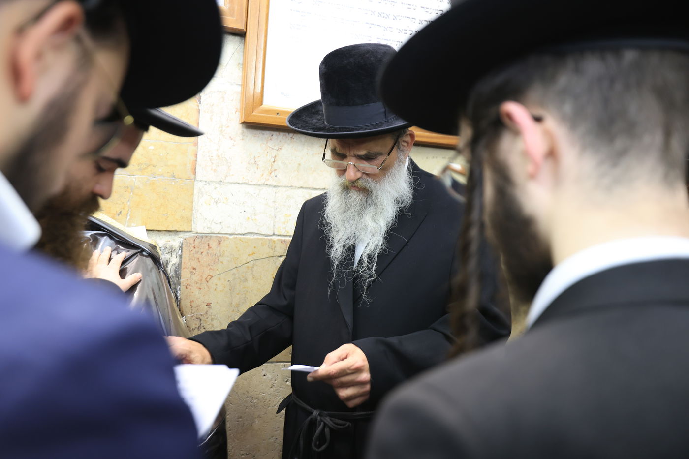 האדמו"ר מאשלג באתרא קדישא מירון