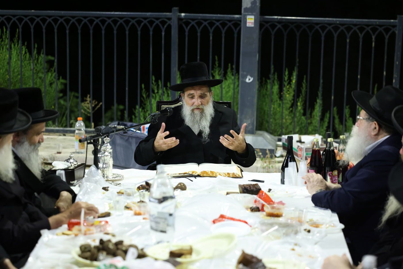 האדמו"ר מאשלג באתרא קדישא מירון