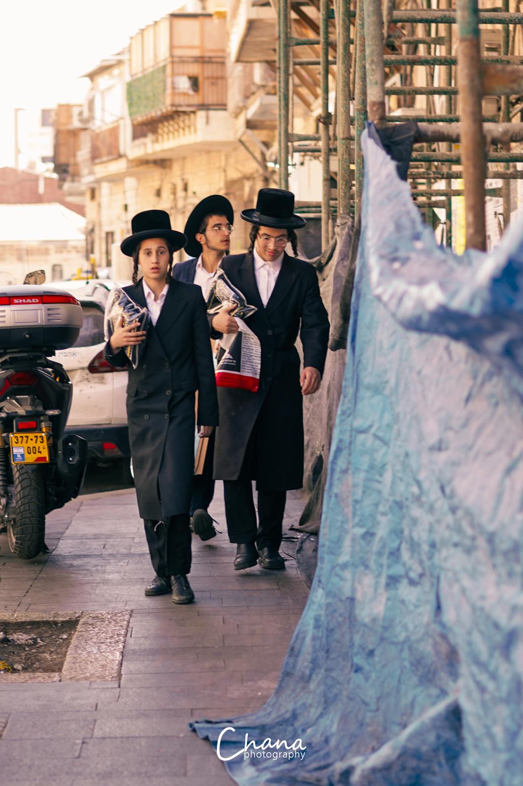 הירושלמים בשוק ארבעת המינים