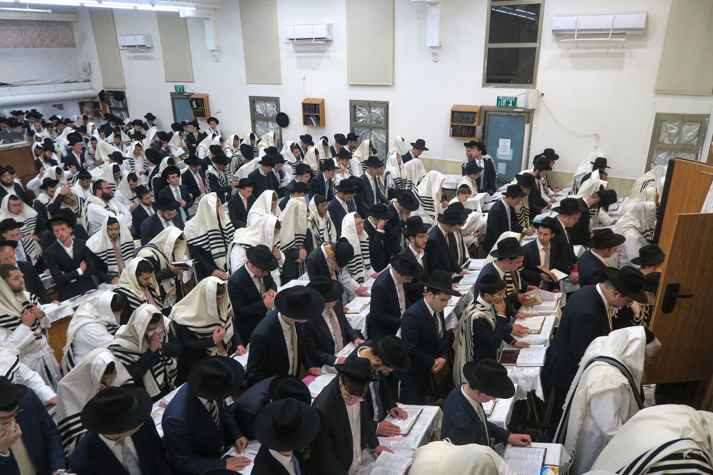 ערב ומוצאי יום כיפור בישיבת רנה של תורה בכרמיאל