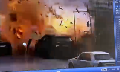 ישראל תקפה מטרות טרור של חיזבאללה בלבנון; מצלמת אבטחה תיעדה את הרגע