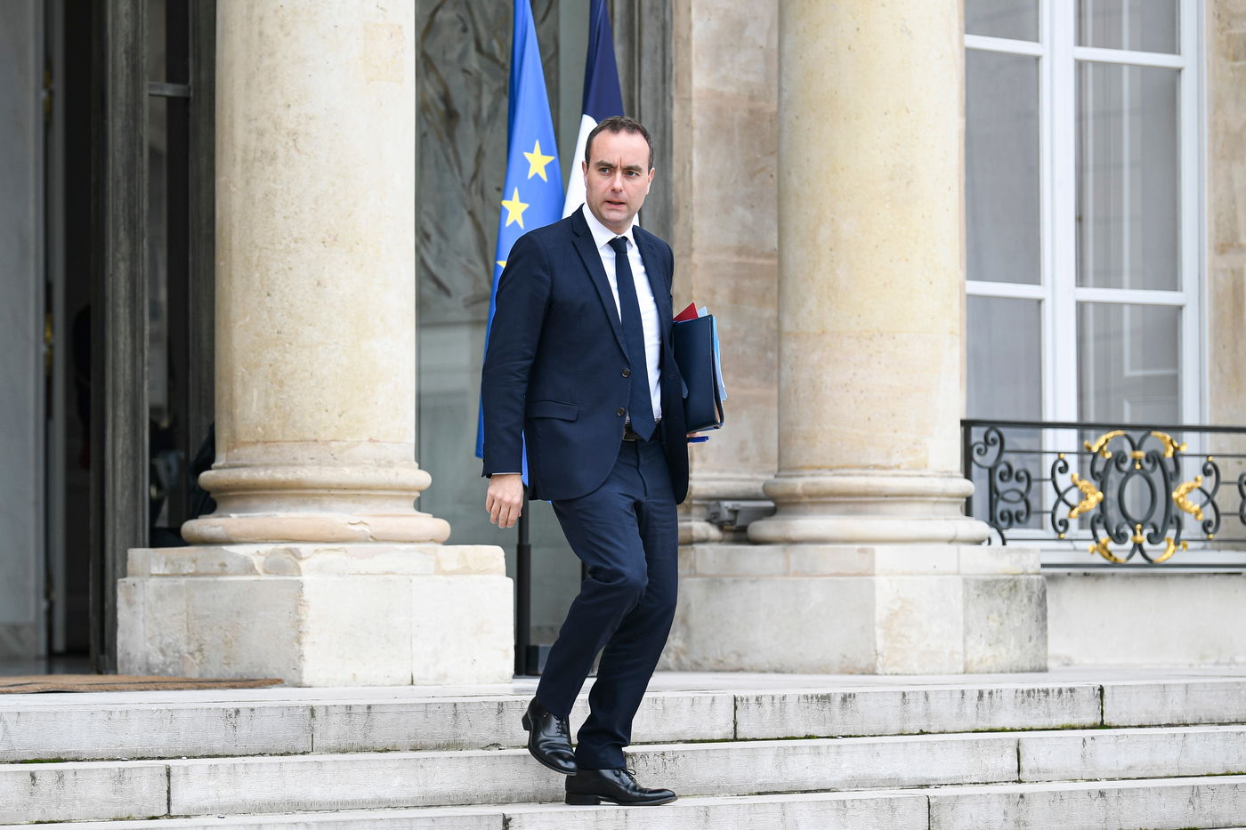 הולך הביתה. לקורנו