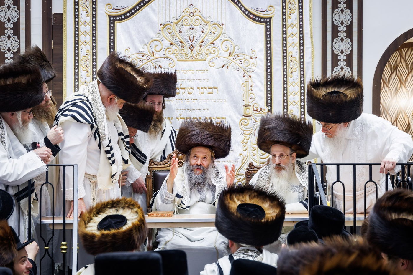 ערב ומוצאי יום כיפור בחצה"ק באבוב 45