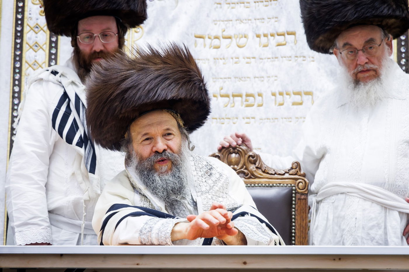 ערב ומוצאי יום כיפור בחצה"ק באבוב 45