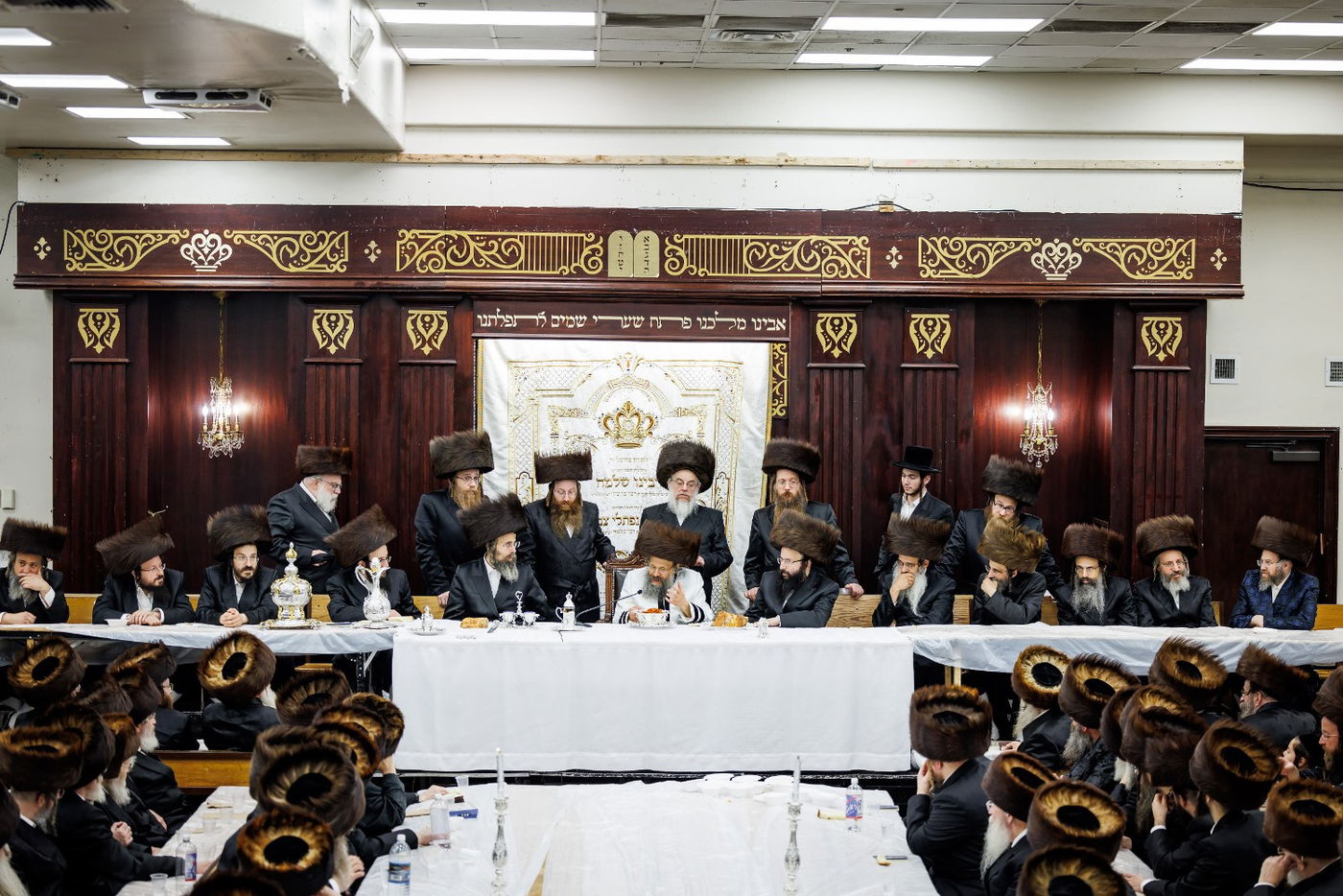 ערב ומוצאי יום כיפור בחצה"ק באבוב 45