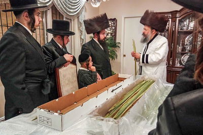 ערב ומוצאי יום כיפור בחצה"ק באבוב 45