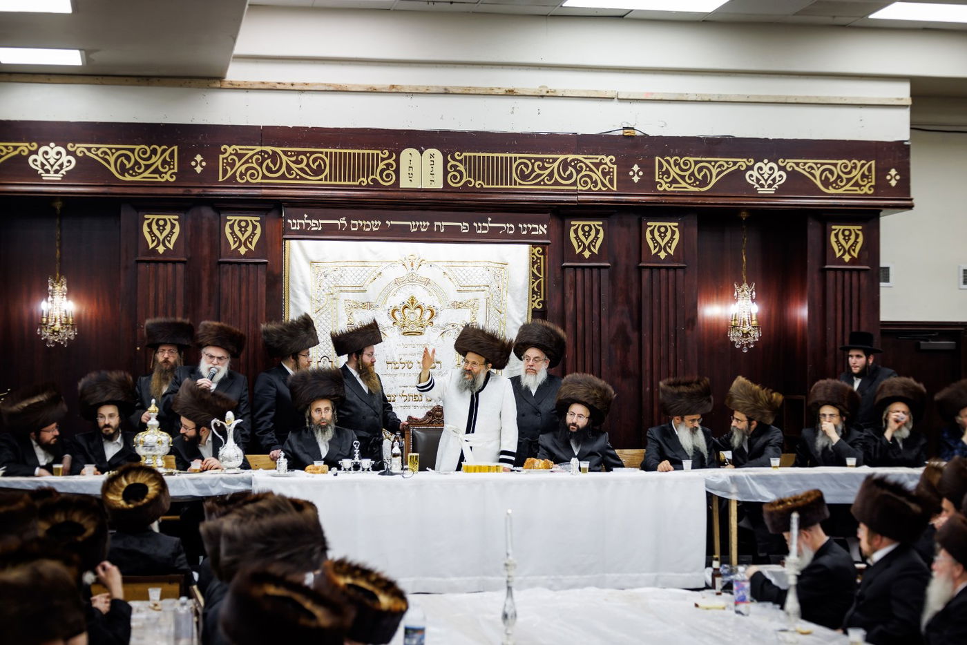 ערב ומוצאי יום כיפור בחצה"ק באבוב 45