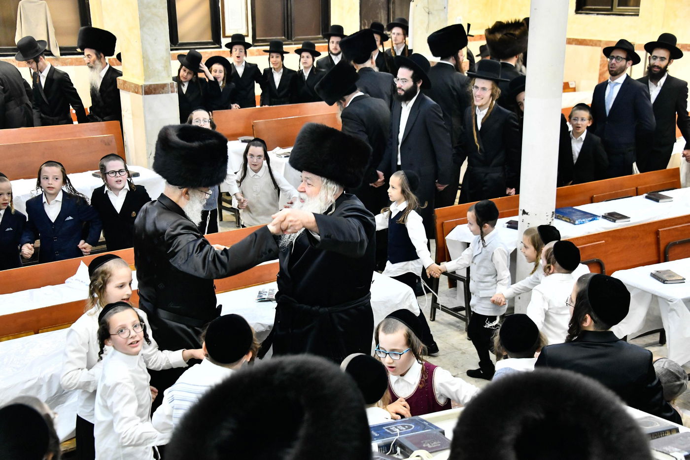 שמחת בית השואבה בחצה"ק אלכסנדר