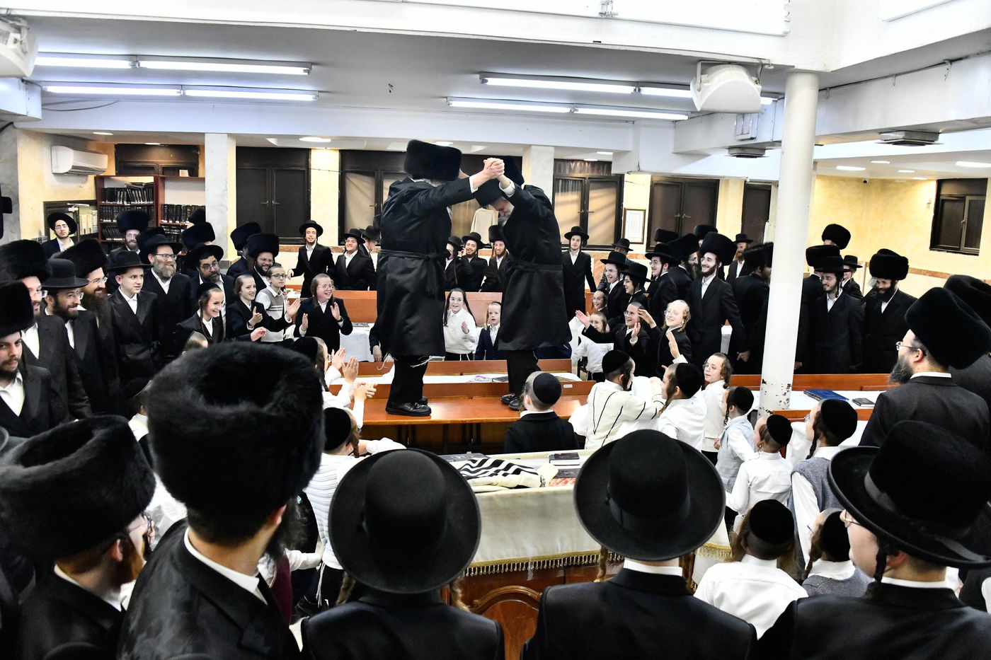 שמחת בית השואבה בחצה"ק אלכסנדר