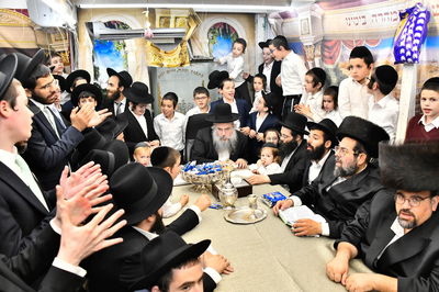 שמחת בית השואבה אצל הרה"ג יצחק שאול קנייבסקי