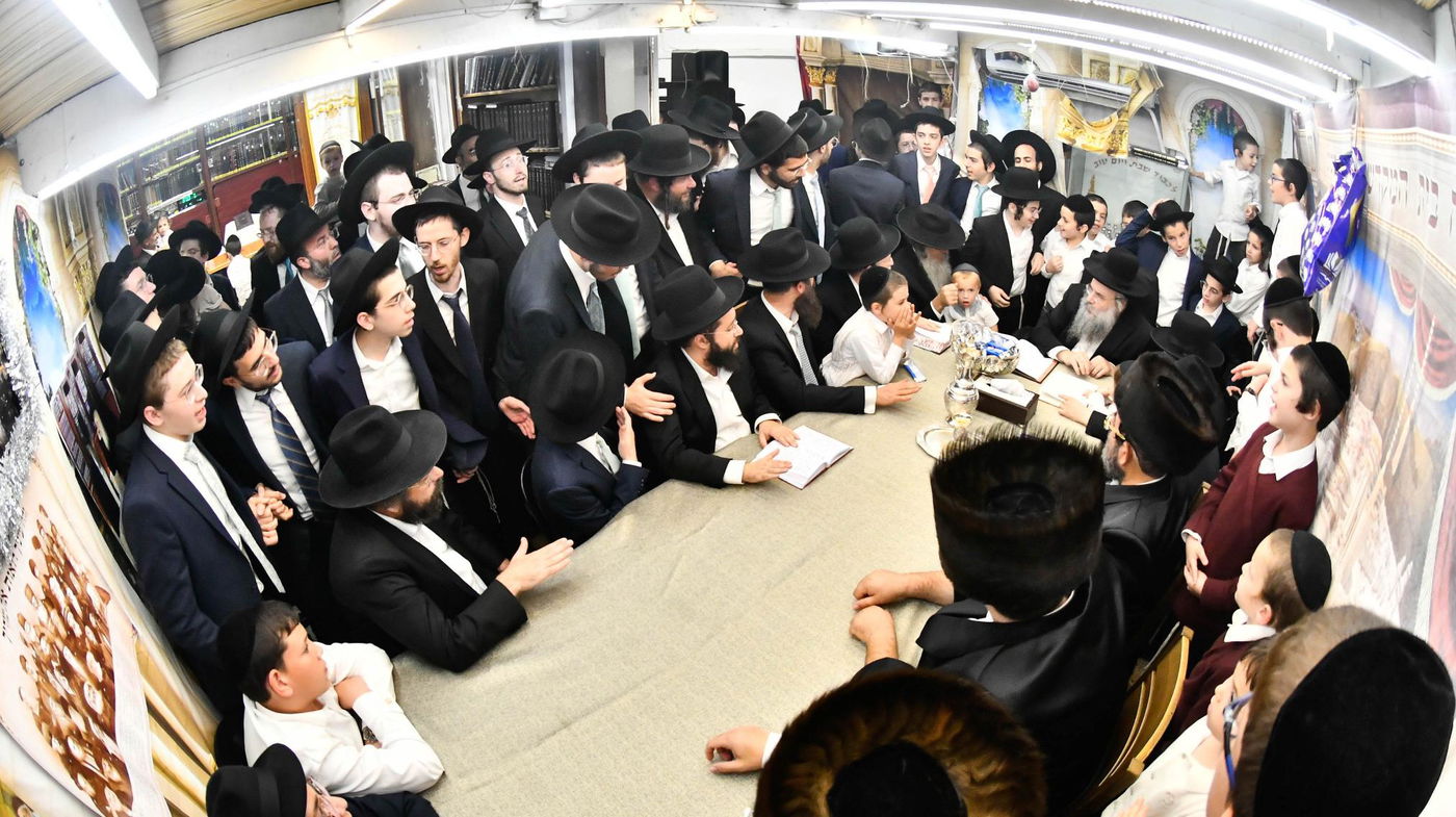 שמחת בית השואבה אצל הרה"ג יצחק שאול קנייבסקי