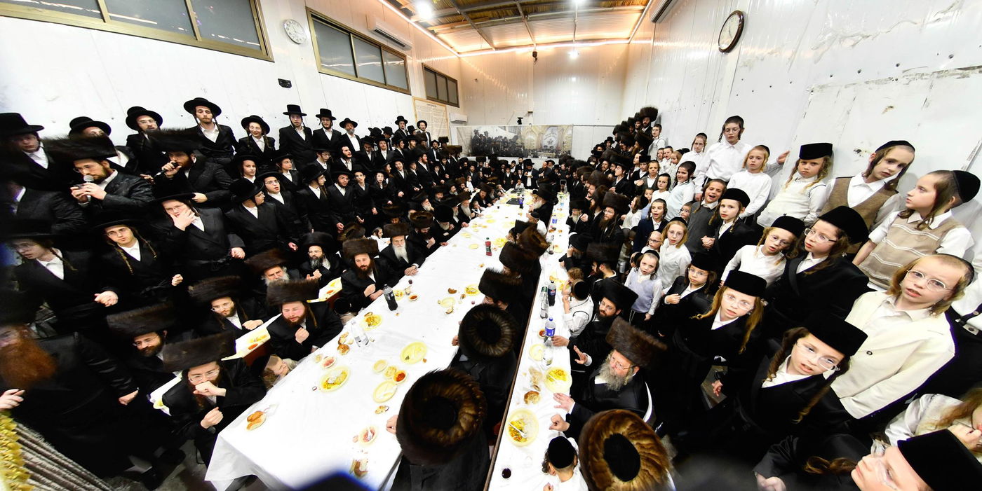 שמחת בית השואבה בחצה"ק זוטשקא