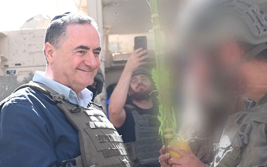 מה עובר עליו? אחרי שעצבן את טראמפ וחזר בו - כ"ץ שוב עושה את זה