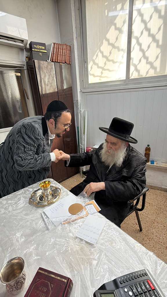 ליפא שמעלצער אצל גאב"ד מאקאווא