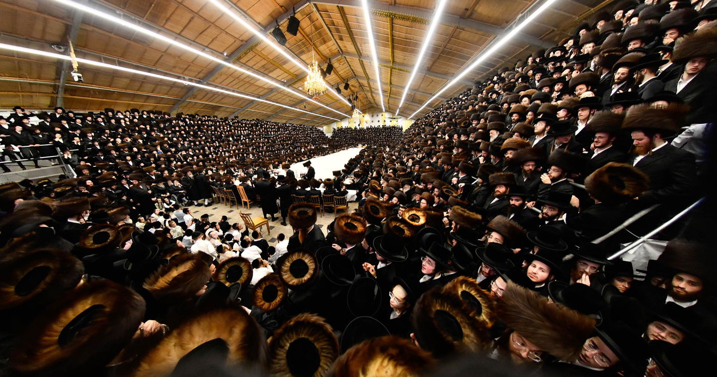 האדמו"ר מבעלזא בטיש חוה"מ סוכות