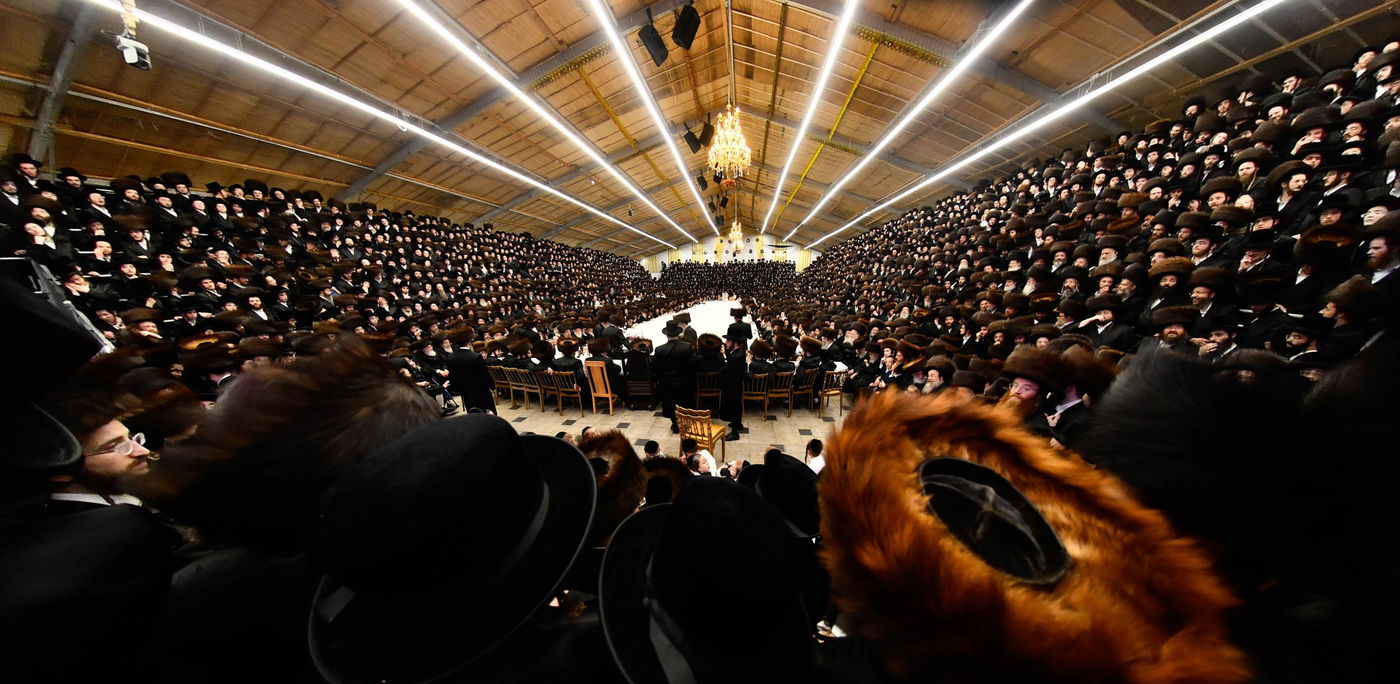 האדמו"ר מבעלזא בטיש חוה"מ סוכות