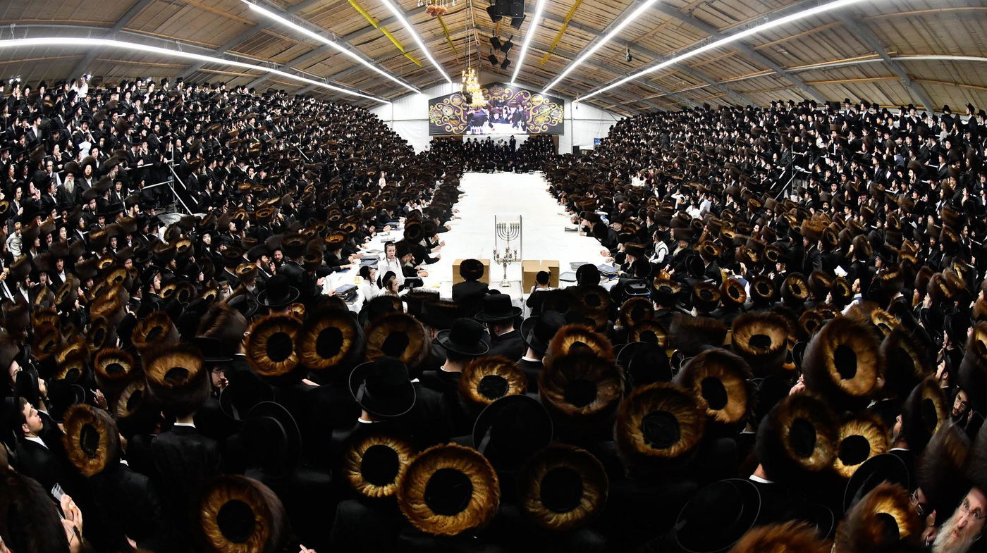 האדמו"ר מבעלזא בטיש חוה"מ סוכות