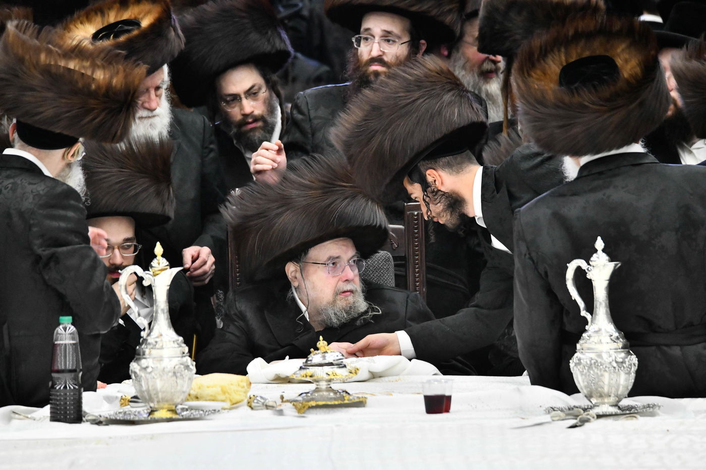 האדמו"ר מבעלזא בטיש חוה"מ סוכות