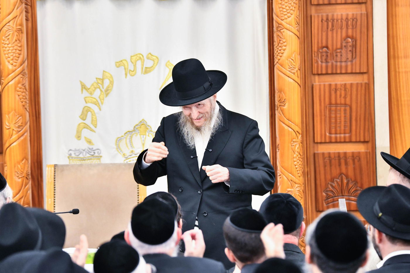 הגה"צ רבי דן סגל בשמחת בית השואבה