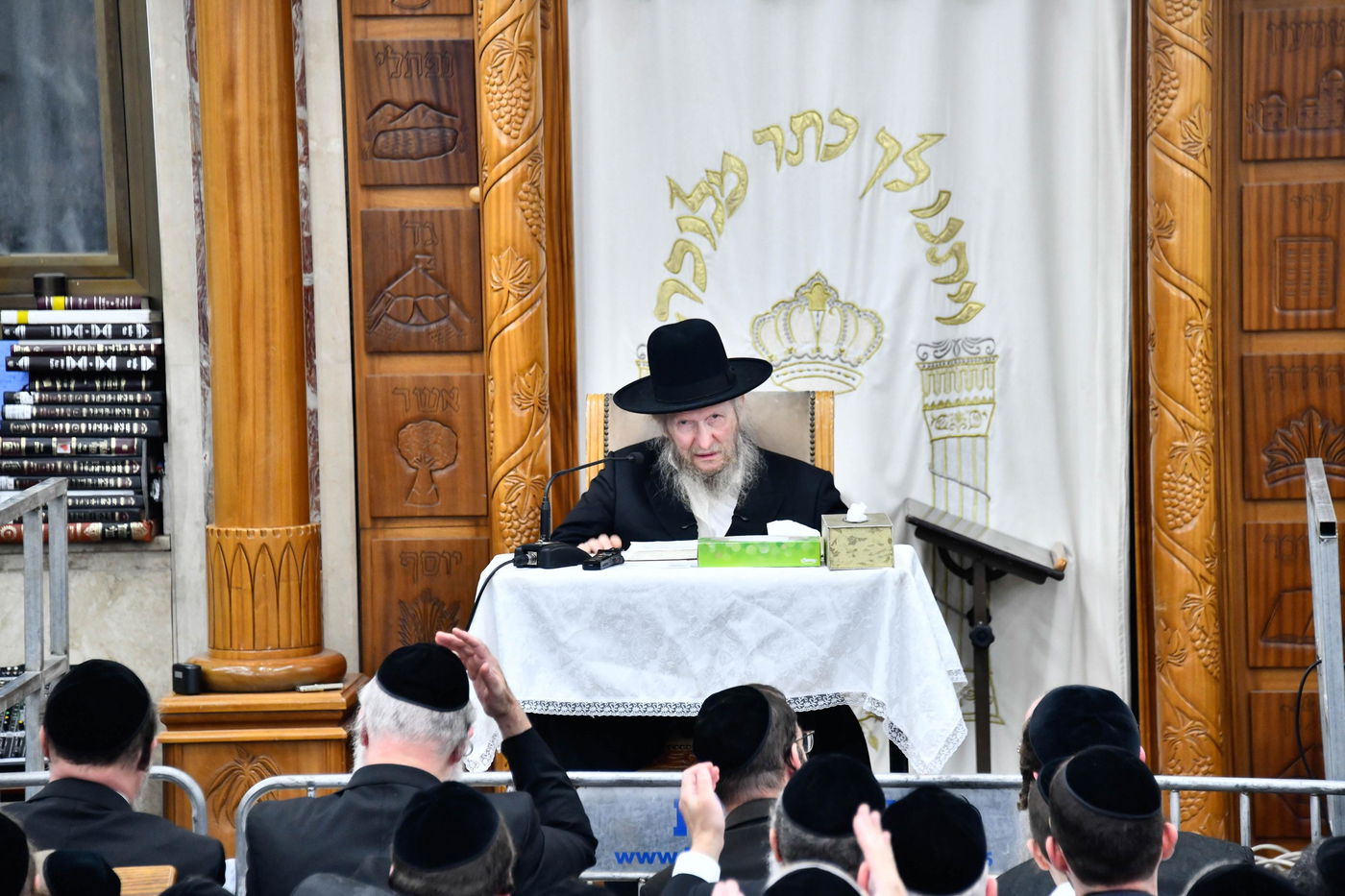 הגה"צ רבי דן סגל בשמחת בית השואבה